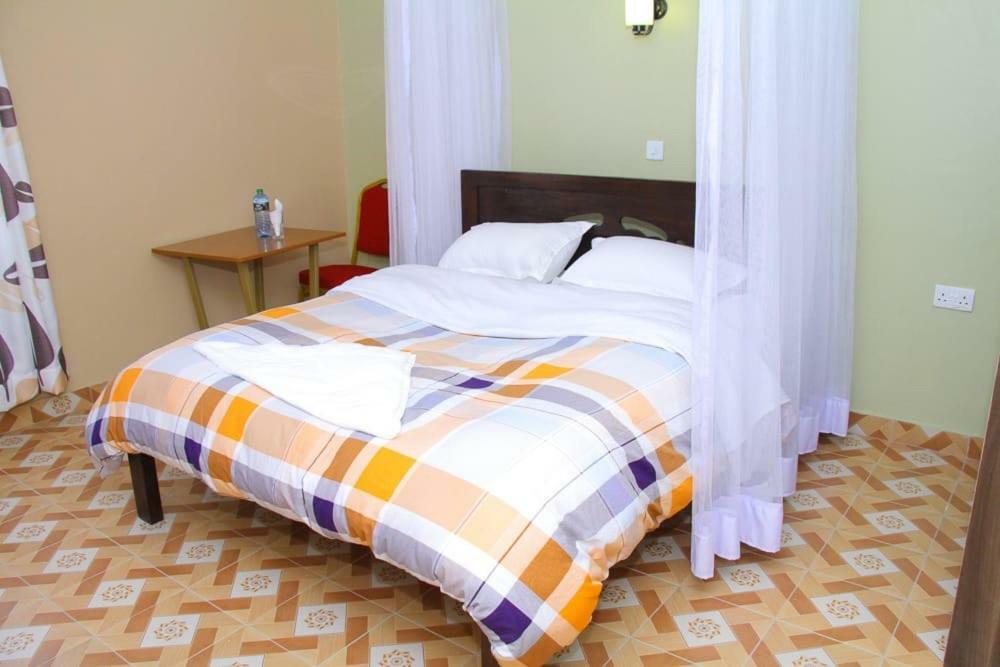 Midlands 033 Hotel Narok ภายนอก รูปภาพ